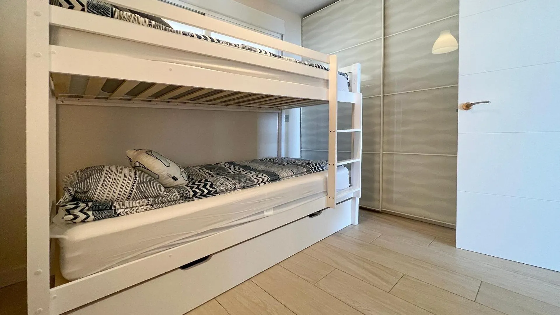 Sorolla 105, Luxury, Beach, Free Parking, All Services, Quite Neighborhood, So Màlaga Španělsko