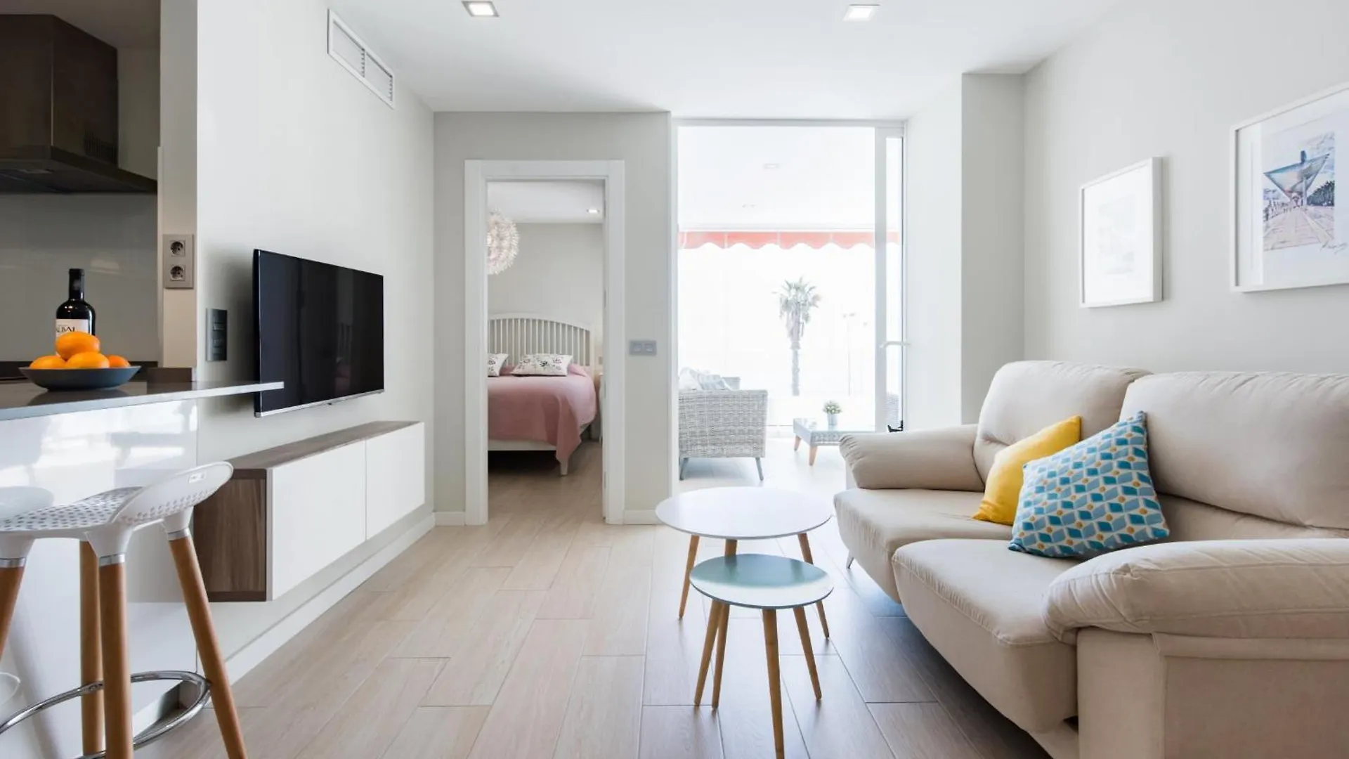 Sorolla 105, Luxury, Beach, Free Parking, All Services, Quite Neighborhood, So Malaga Apartment