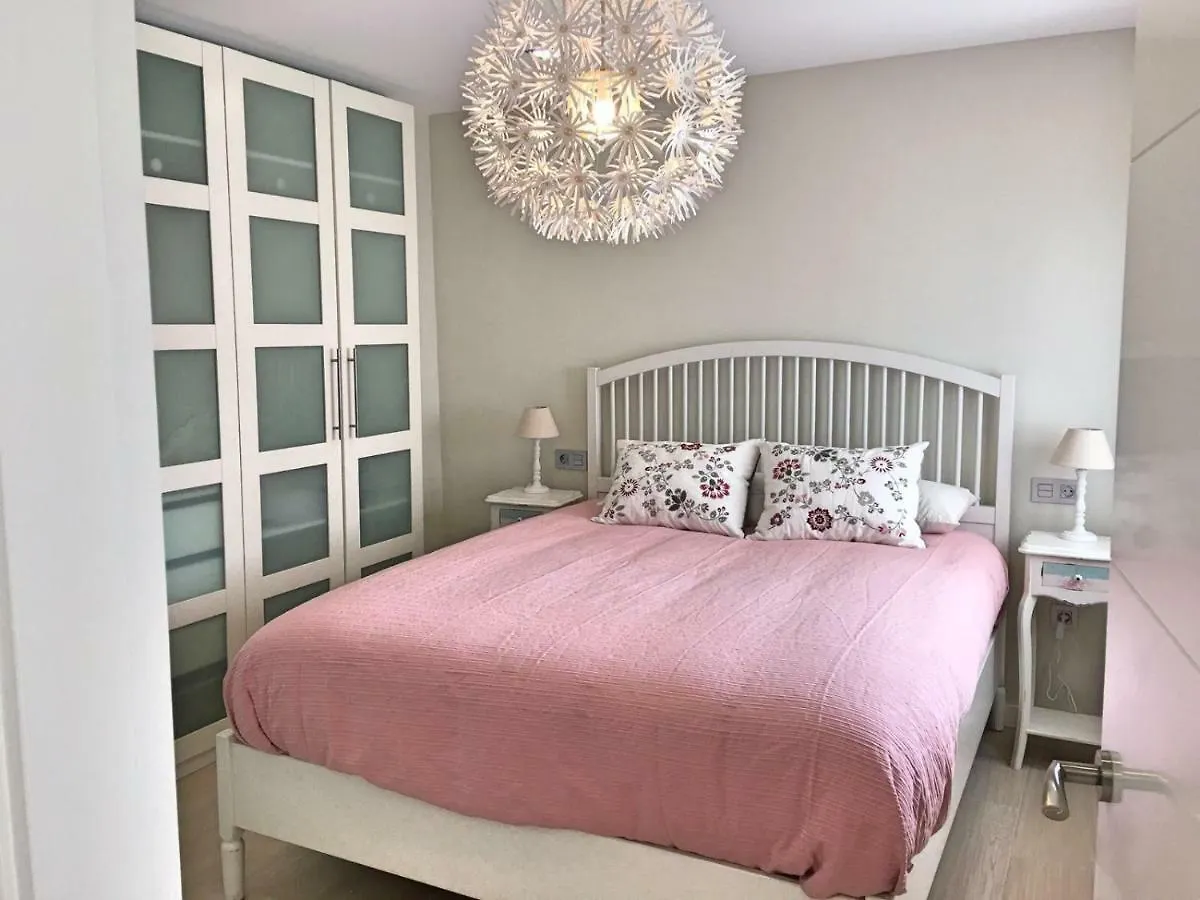 Sorolla 105, Luxury, Beach, Free Parking, All Services, Quite Neighborhood, So Malaga Apartment