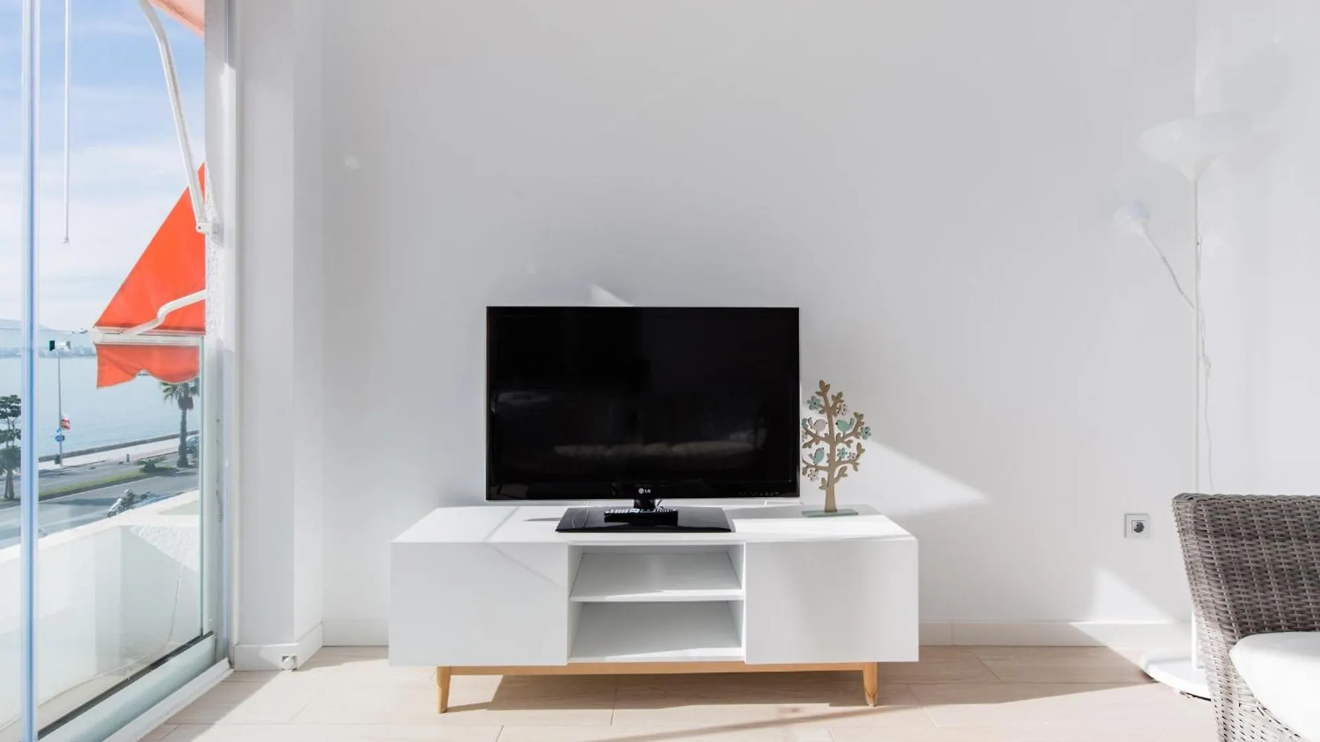 Sorolla 105, Luxury, Beach, Free Parking, All Services, Quite Neighborhood, So Malaga